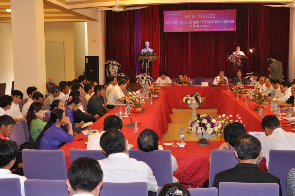 Lao Cai Galaxy Hotel Bagian luar foto