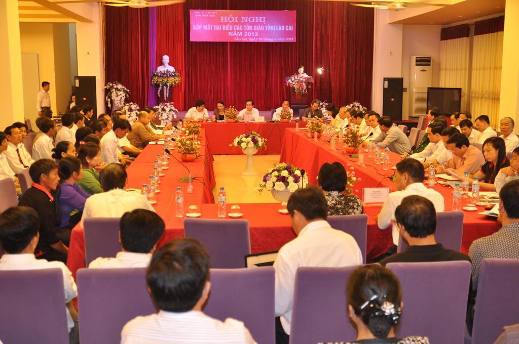 Lao Cai Galaxy Hotel Bagian luar foto