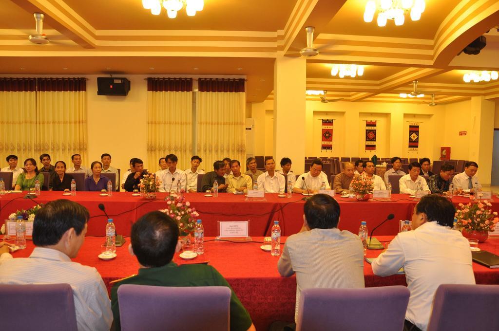 Lao Cai Galaxy Hotel Bagian luar foto