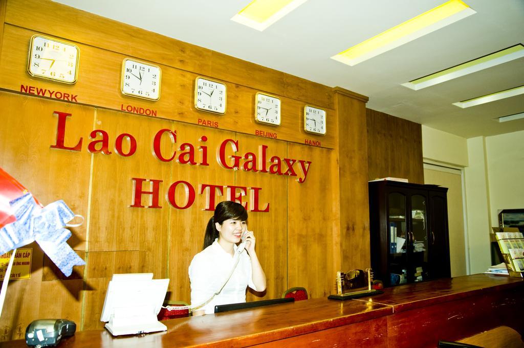 Lao Cai Galaxy Hotel Bagian luar foto