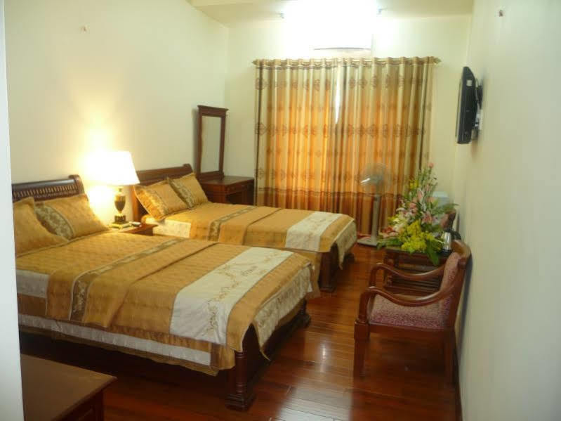 Lao Cai Galaxy Hotel Bagian luar foto