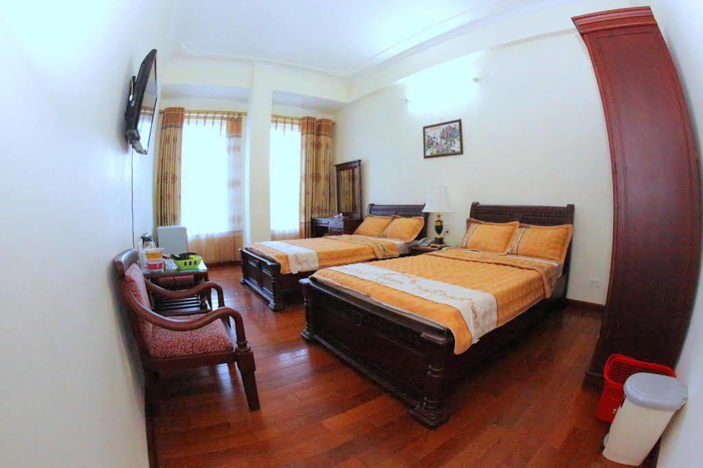 Lao Cai Galaxy Hotel Bagian luar foto